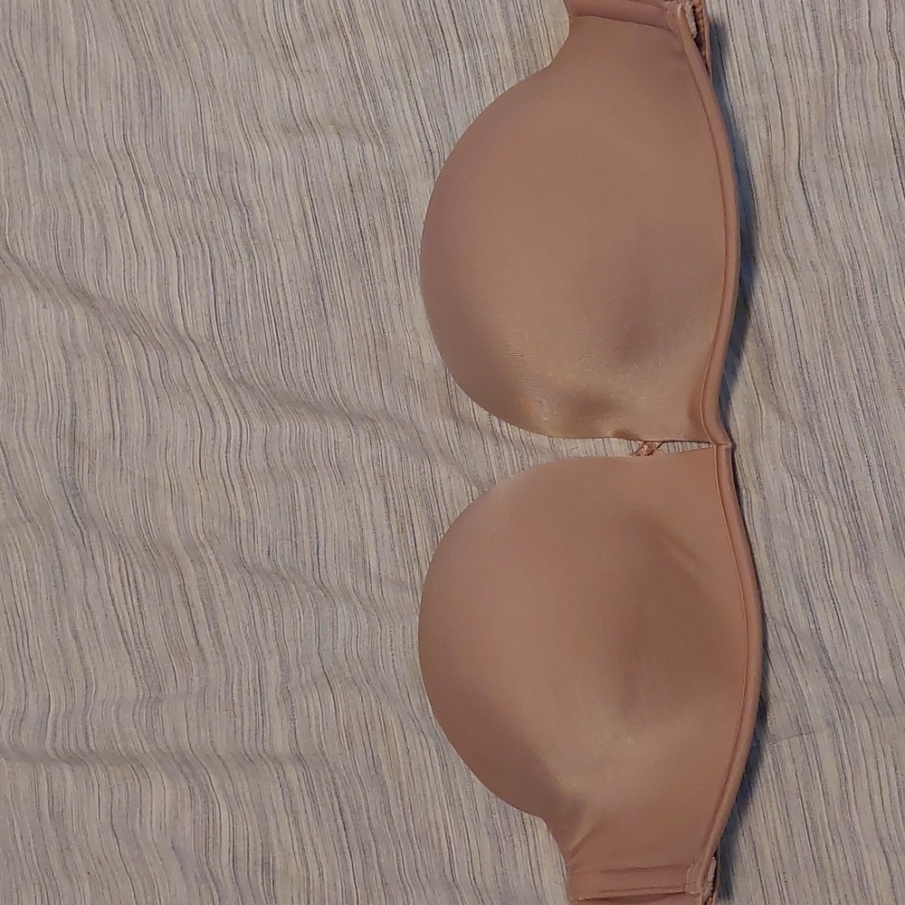 Victoria's Secret Bombshell Bra nude 32A